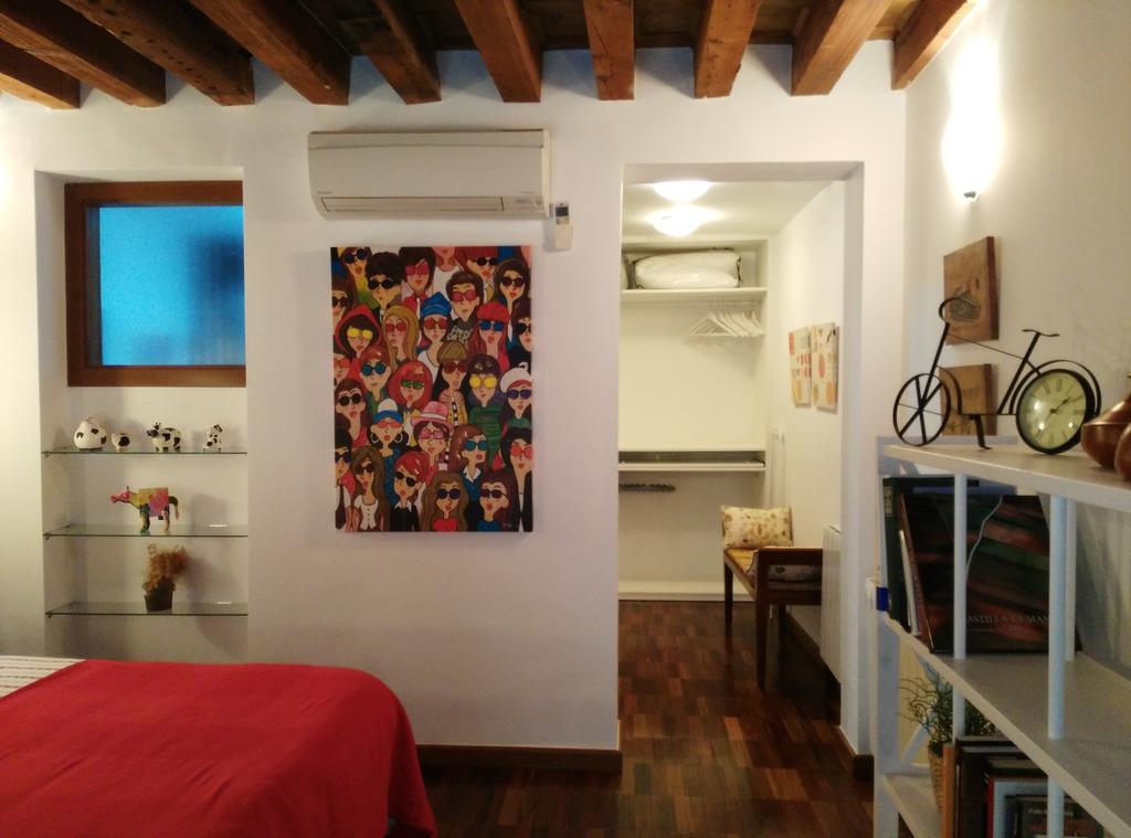 Apartamentos Nuncio Viejo 托萊多 客房 照片